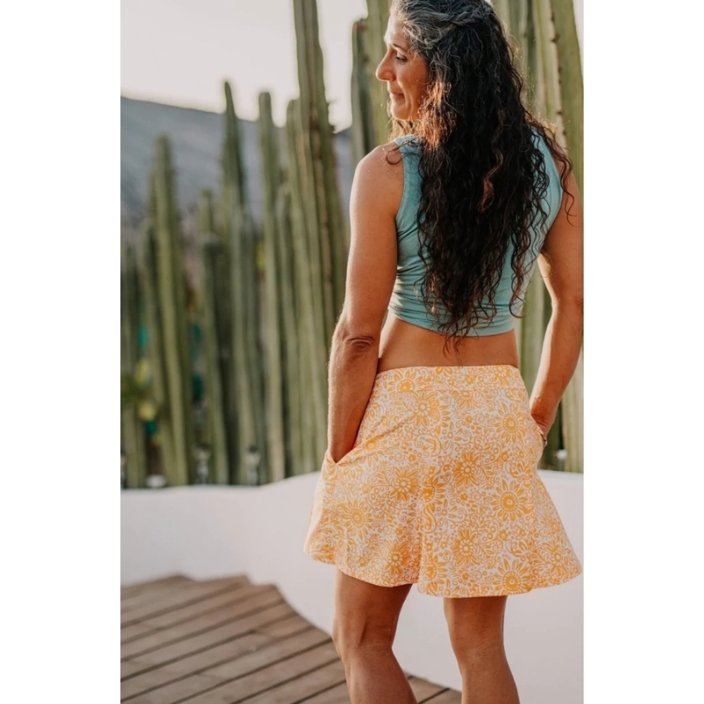 Rip Skirt Hawaii In Ditsy Daisy Yellow